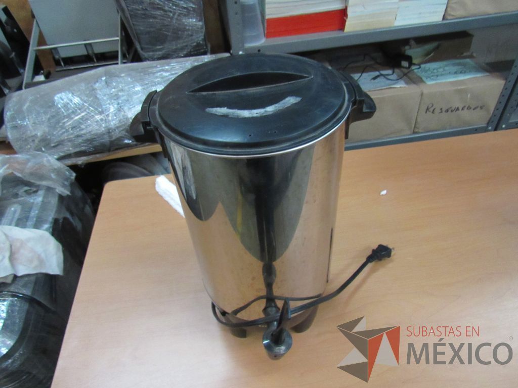 Lote 283 - Multifuncional HP MFP M130, 2 Bocinas, 2 Cafeteras... - Imagen 46