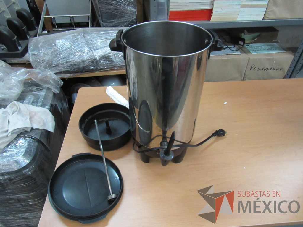 Lote 283 - Multifuncional HP MFP M130, 2 Bocinas, 2 Cafeteras... - Imagen 47