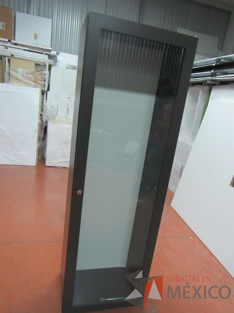 Lote 063 - 2 Gabinetes alto color gris con vidrio al medio - Imagen 4