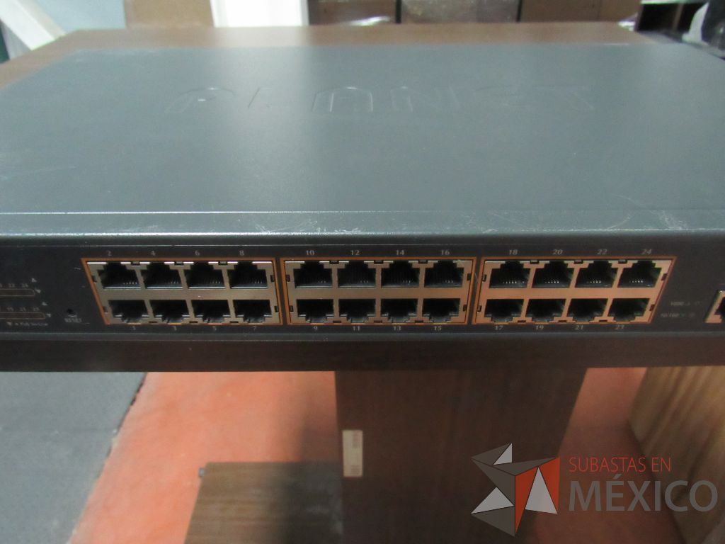 Lote 037 - Switch Planet de 24 puertos 10/100 Mbps + 2 Gigabit TP/SFP - Layer 2 Managed Switch, Modelo FGSW2620PVM - Imagen 11