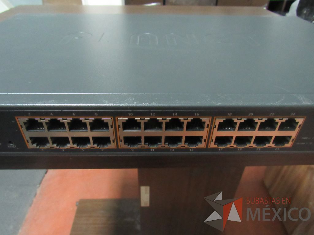 Lote 037 - Switch Planet de 24 puertos 10/100 Mbps + 2 Gigabit TP/SFP - Layer 2 Managed Switch, Modelo FGSW2620PVM - Imagen 14
