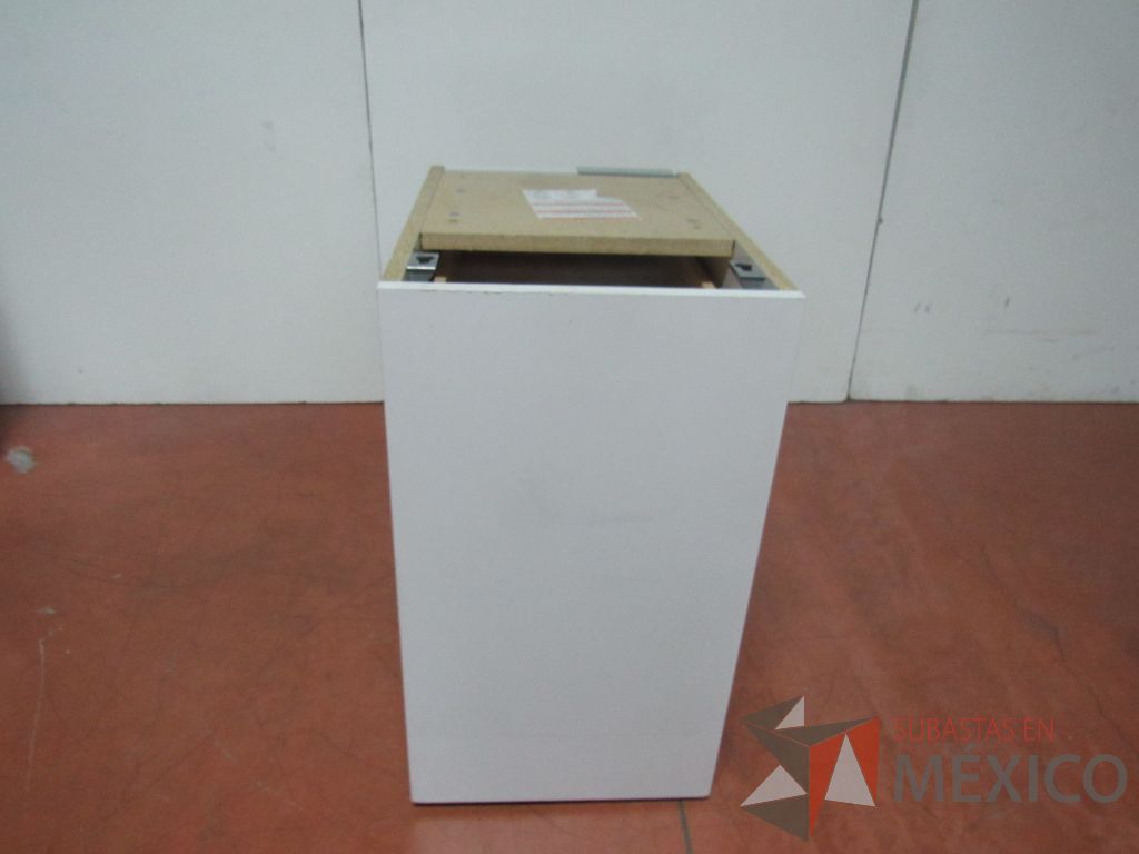 Lote 029 - 12 Archiveros de pedestal de 3 cajones y 12 Cubiertas color blanco - Imagen 4