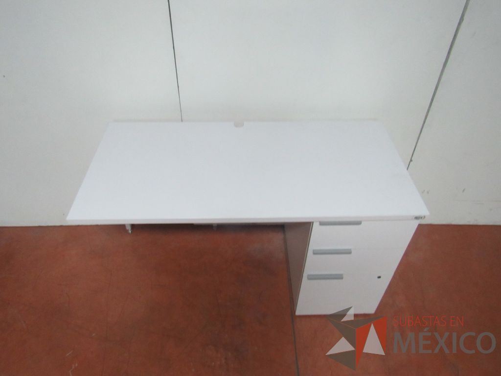 Lote 029 - 12 Archiveros de pedestal de 3 cajones y 12 Cubiertas color blanco