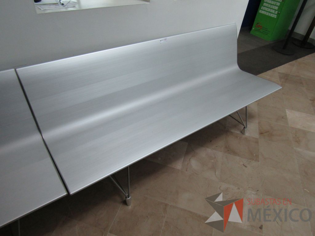 Lote 505 - Banca metálica para 3 personas color gris - Imagen 7