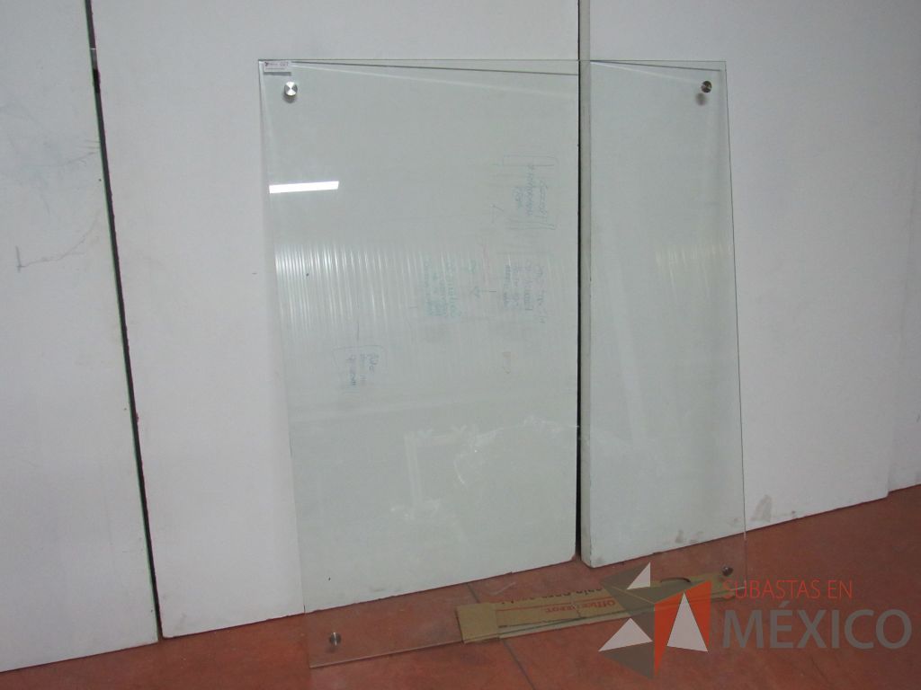 Lote 068 - Pizarrón de vidrio - Imagen 6
