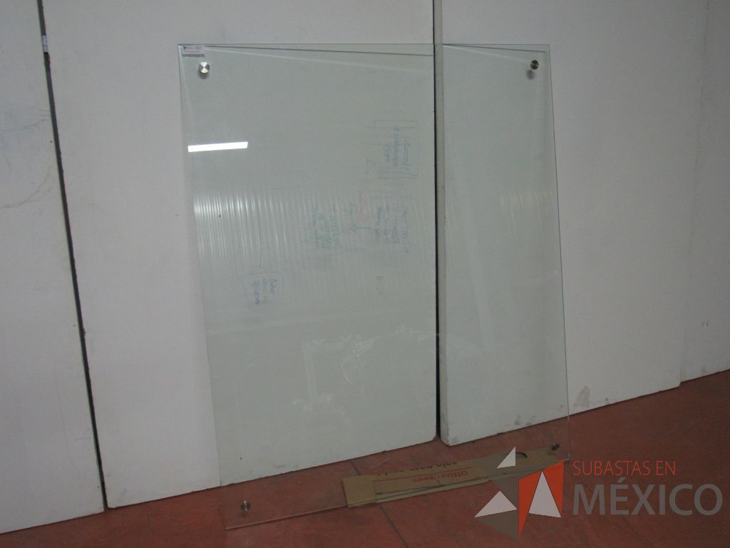 Lote 068 - Pizarrón de vidrio - Imagen 7
