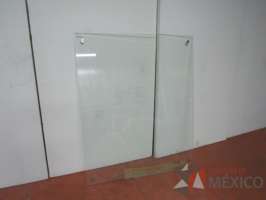Lote 068 - Pizarrón de vidrio - Imagen 9