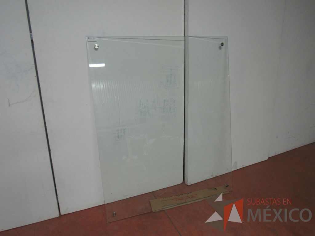 Lote 068 - Pizarrón de vidrio - Imagen 11