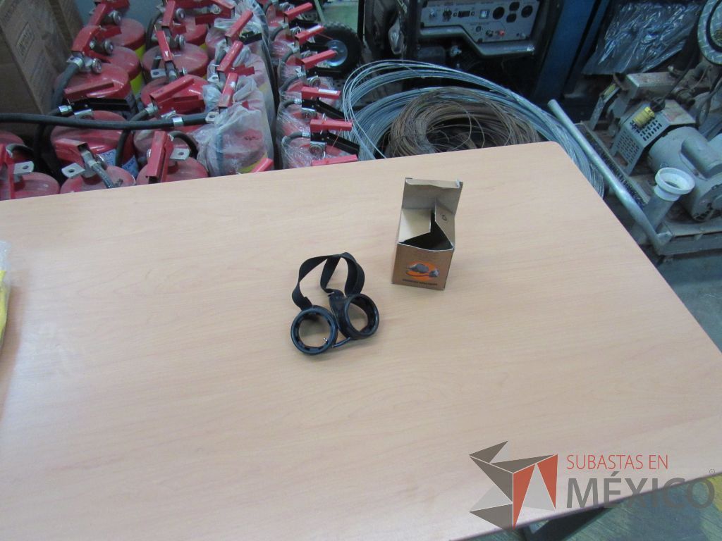 Lote 050 - 1664 herramientas de materiales y accesorios para construcción - Imagen 82