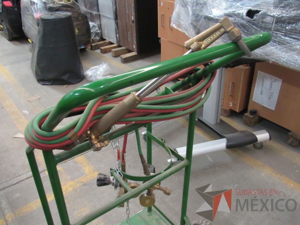 Lote 050 - 1664 herramientas de materiales y accesorios para construcción - Imagen 201