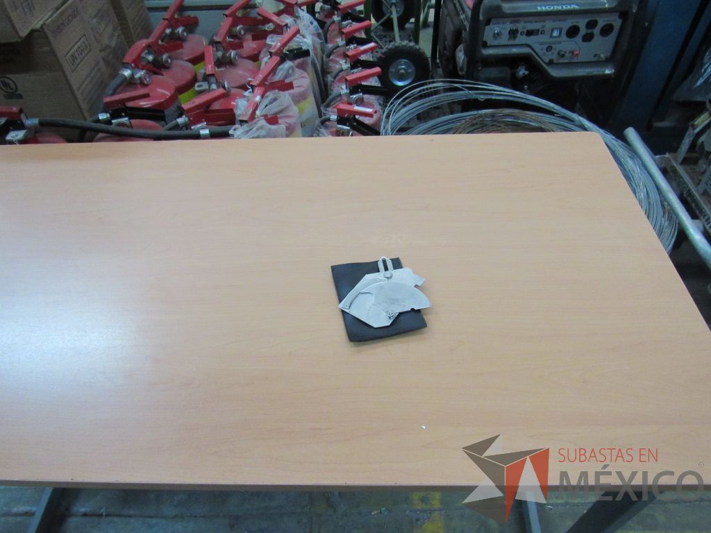 Lote 050 - 1664 herramientas de materiales y accesorios para construcción - Imagen 77