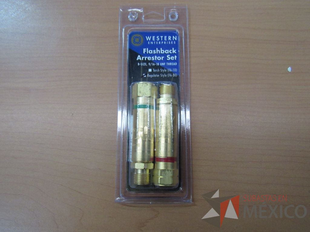Lote 050 - 1664 herramientas de materiales y accesorios para construcción - Imagen 57