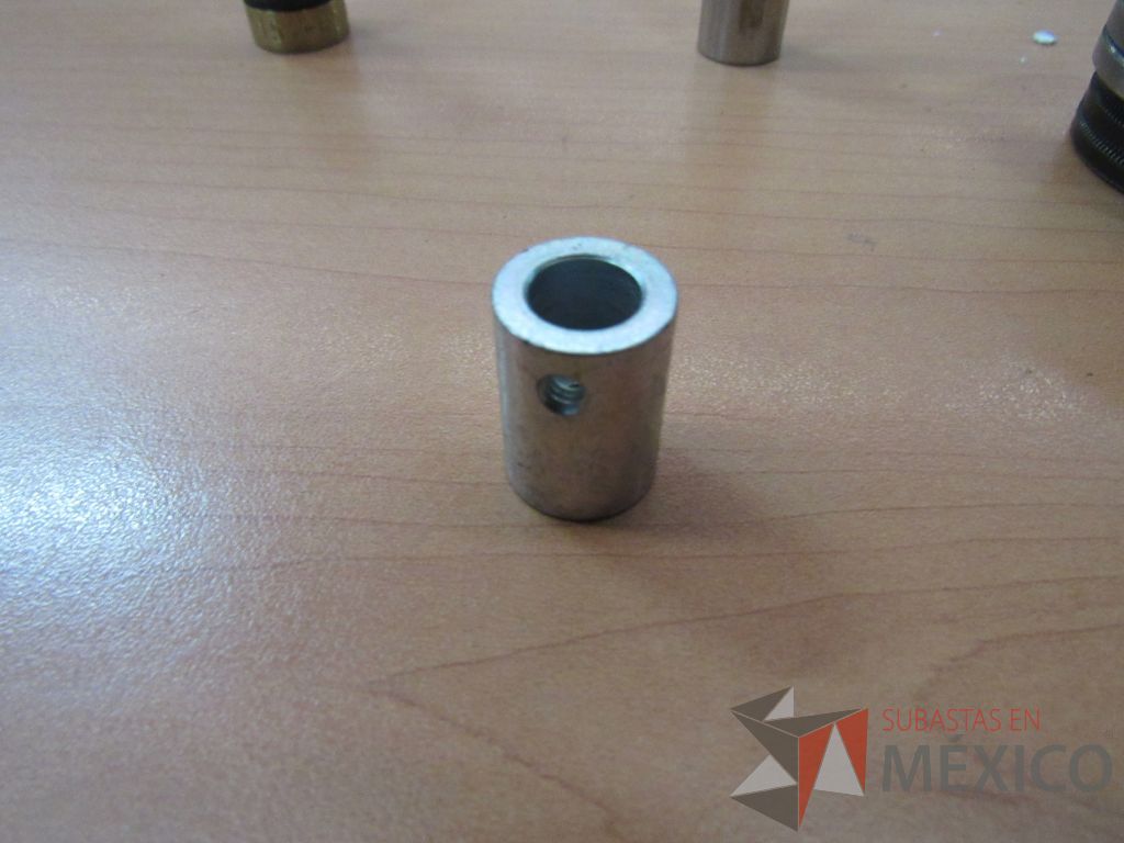 Lote 050 - 1664 herramientas de materiales y accesorios para construcción - Imagen 150