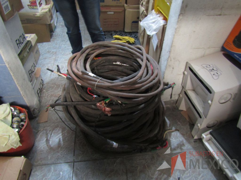 Lote 080 - Tramo de 25 mts c/u de cable uso rudo calibre 4/0, tramo de 25 mts de cable de uso rudo ... - Imagen 56