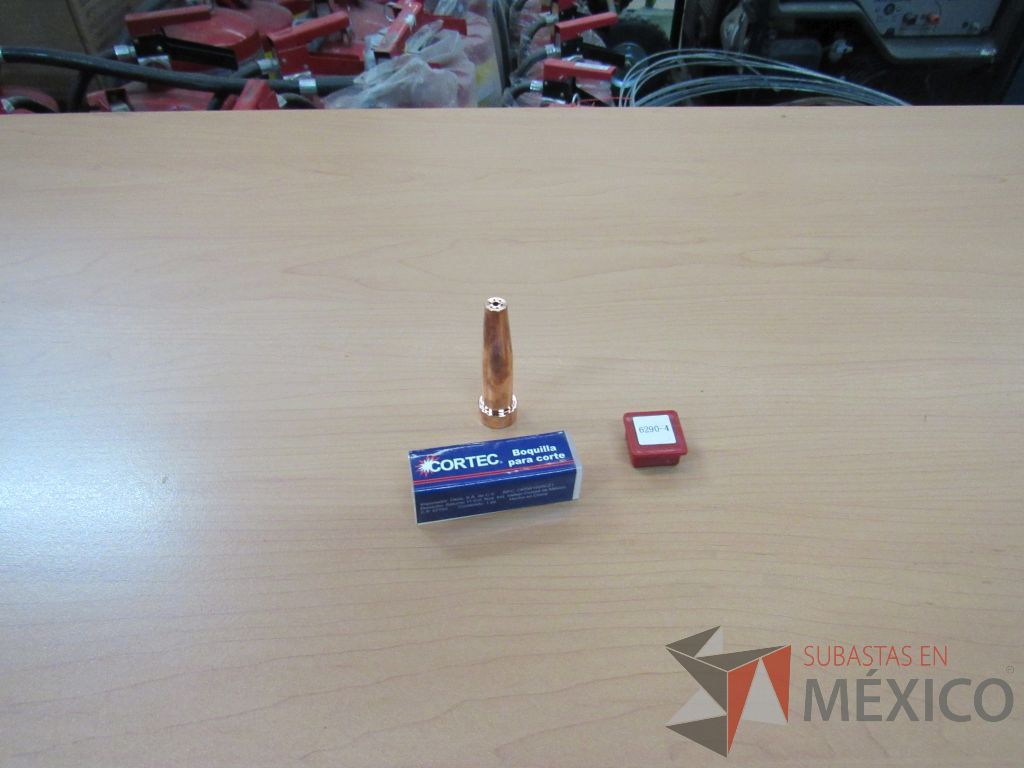 Lote 050 - 1664 herramientas de materiales y accesorios para construcción - Imagen 344