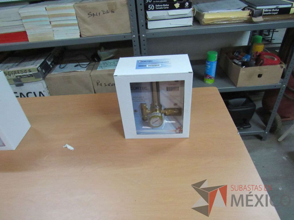 Lote 050 - 1664 herramientas de materiales y accesorios para construcción - Imagen 184