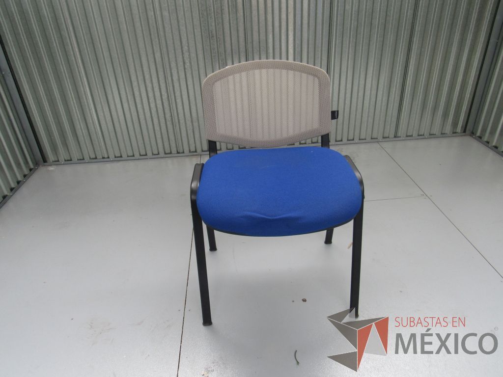 Lote 036 - 2 Sillas de visita con 4 patas metálicas - Imagen 3