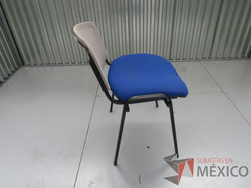 Lote 036 - 2 Sillas de visita con 4 patas metálicas - Imagen 5