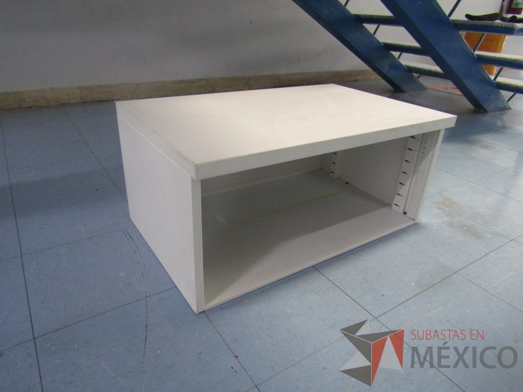 Lote 048 - 5 Gabinetes metálico con 1 espacio color blanco - Imagen 5