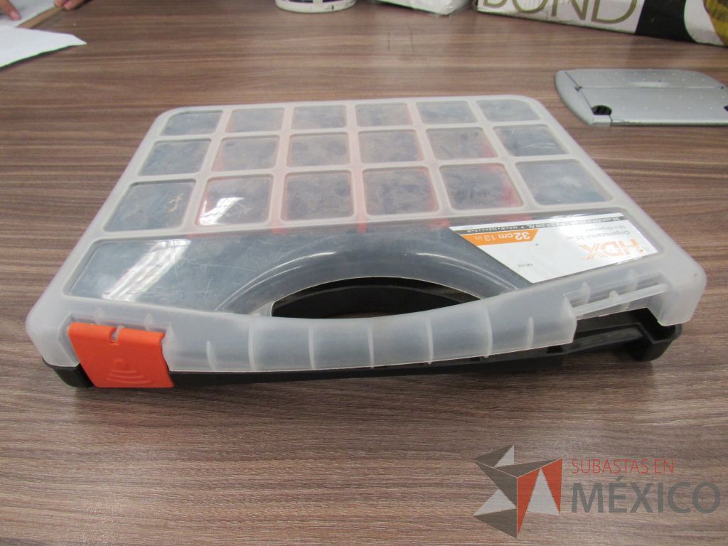 Lote 179 - Organizador de 32 cm y Anaquel metálico de 4 entrepaños - Imagen 8