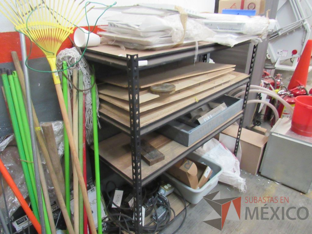 Lote 179 - Organizador de 32 cm y Anaquel metálico de 4 entrepaños - Imagen 11