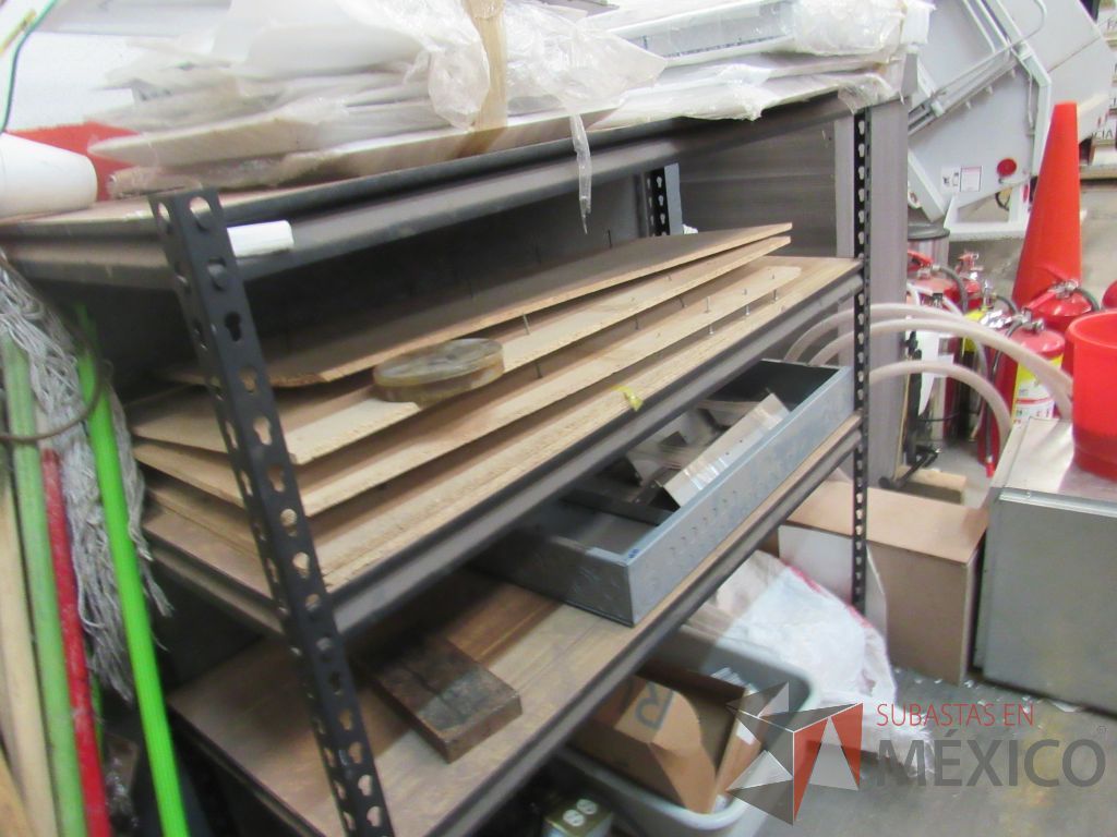 Lote 179 - Organizador de 32 cm y Anaquel metálico de 4 entrepaños - Imagen 12