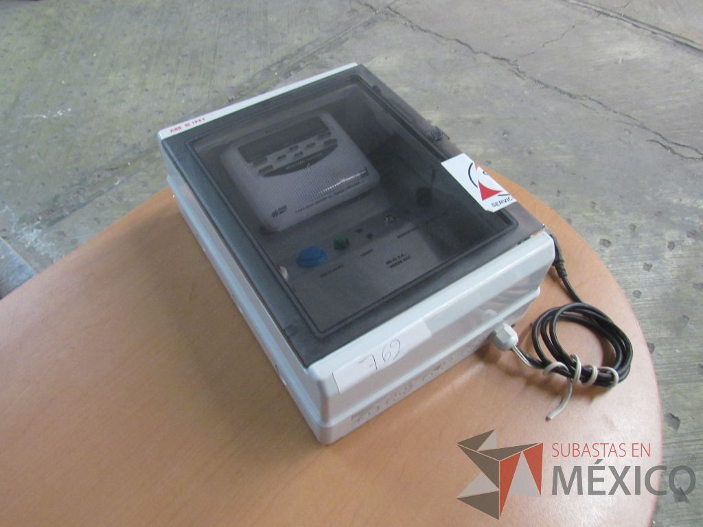 Lote 187 - Equipo de alerta sísmica gabinete MIDLAND