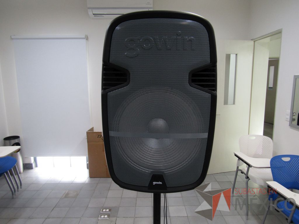 Lote 004 - Bocina con tripié GOWIN - Imagen 6