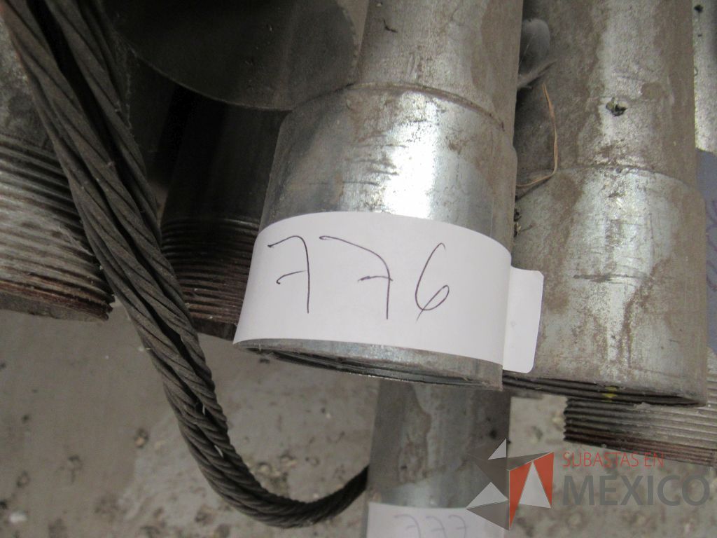 Lote 083 - Conectores, codos, niple y tubos - Imagen 43