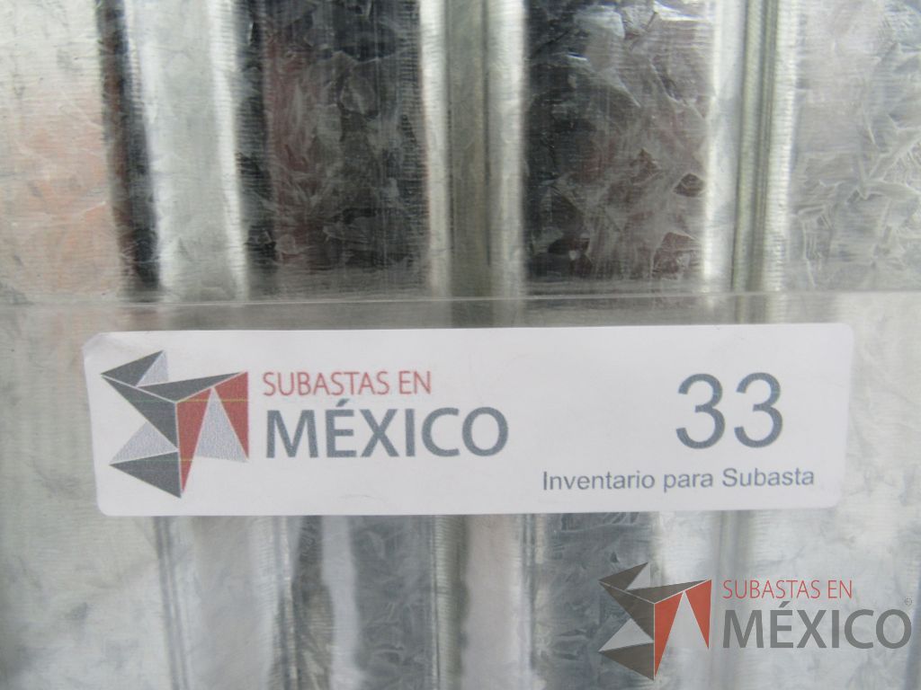 Lote 049 -5 Acrílicos para exhibición con tornillo en esquinas para ajustar - Imagen 5
