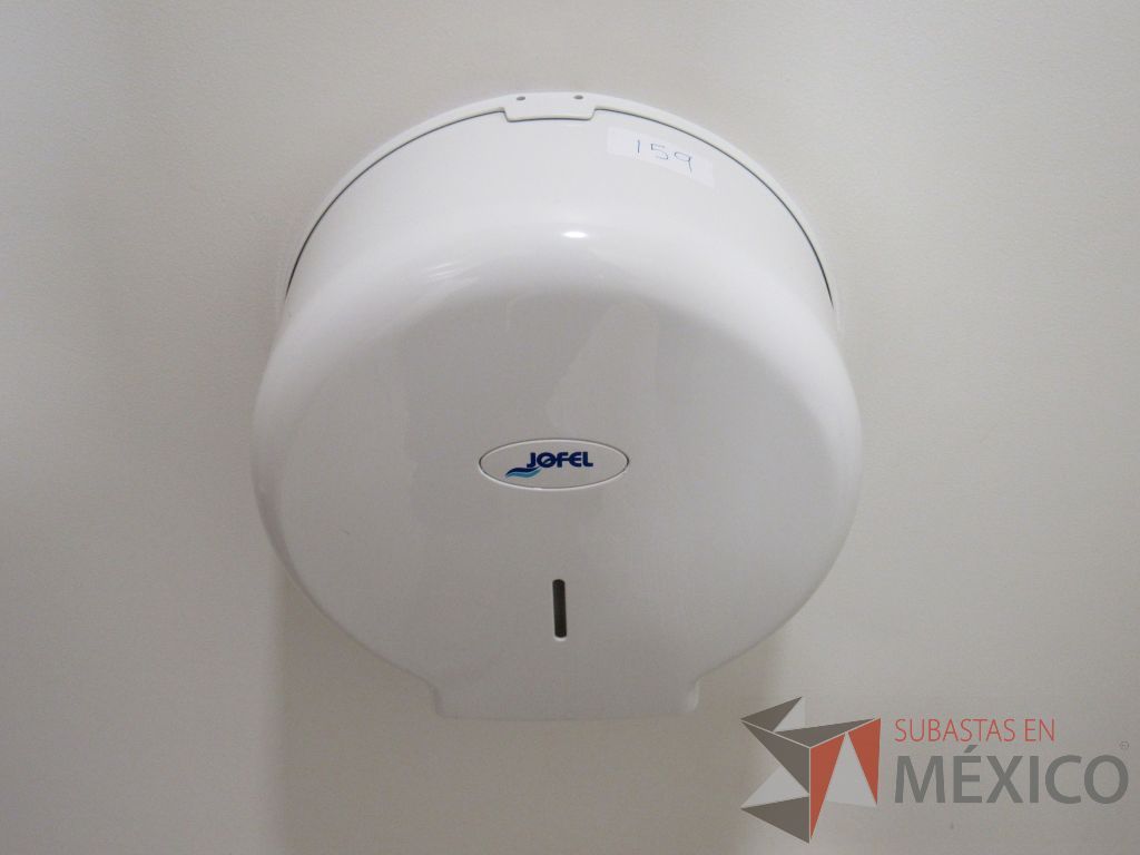 Lote 435 - 2 juegos de Mobiliario para baño ( Gabinete con lavabo, Espejo, Sanitario, Despachadores de papel) - Imagen 17