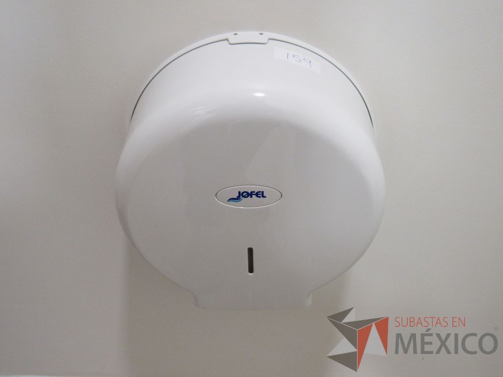 Lote 435 - 2 juegos de Mobiliario para baño ( Gabinete con lavabo, Espejo, Sanitario, Despachadores de papel) - Imagen 16