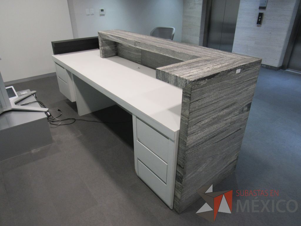 Lote 444 - Mueble de recepción con 4 cajones color blanco y repisa color gris - Imagen 11