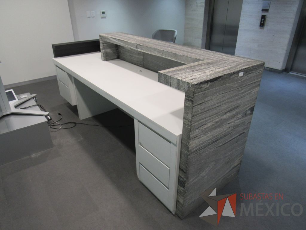 Lote 444 - Mueble de recepción con 4 cajones color blanco y repisa color gris - Imagen 10