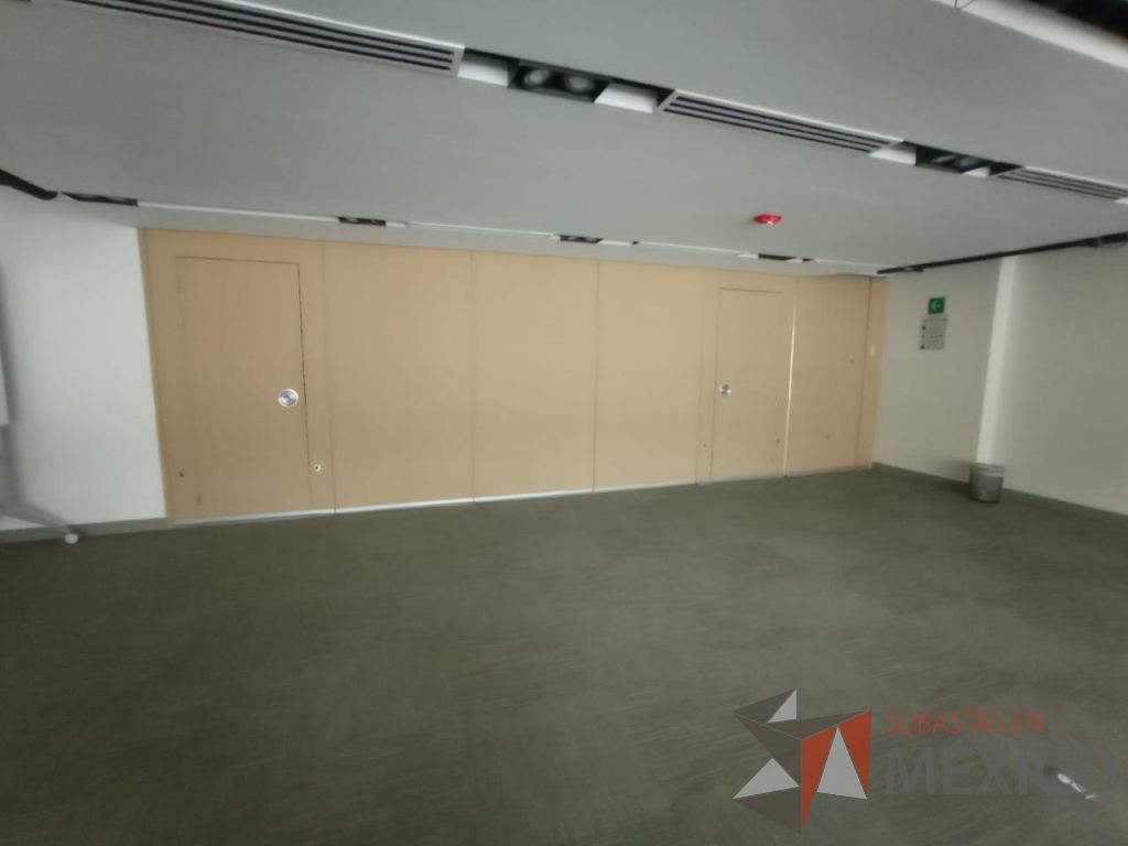 Lote 404 - 7 Piezas de muro movil color beige y 2 puertas - Imagen 2