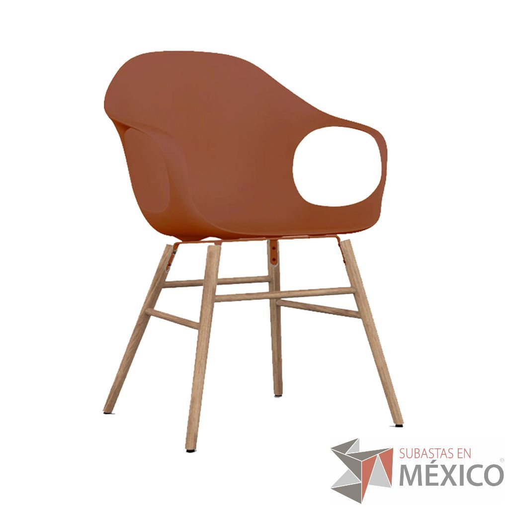 Lote 148 - Silla Elephant Pies Madera / Terracota