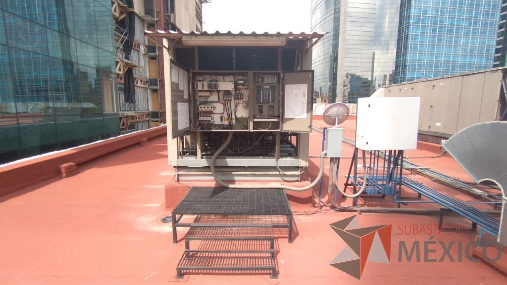 Lote 002 - Aire acondicionado YORK, Modelo: YPAL050CFC46BBDX, 50 TR, con 4 ventiladores. - Imagen 11