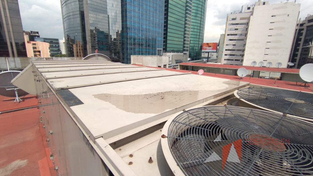 Lote 002 - Aire acondicionado YORK, Modelo: YPAL050CFC46BBDX, 50 TR, con 4 ventiladores. - Imagen 80
