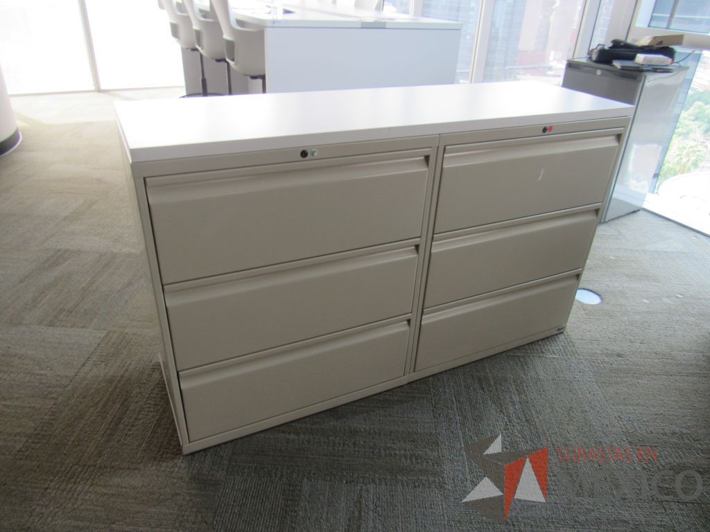 Lote 0021 - Gabinete metálico de 6 cajones color beige