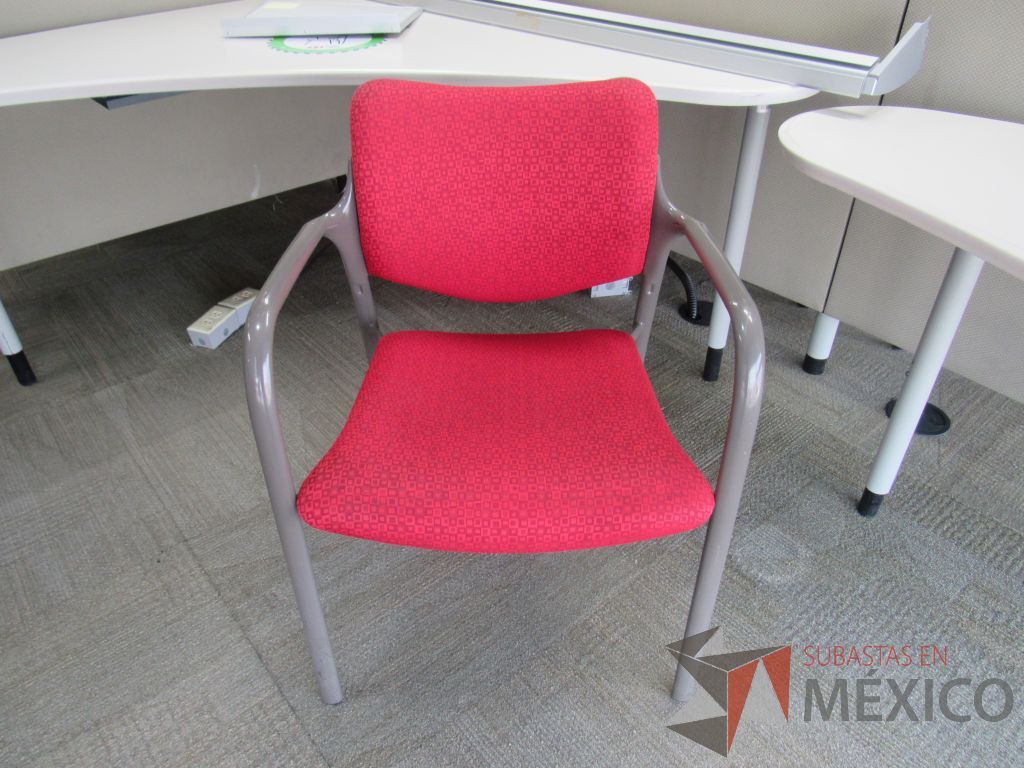 Lote 051 - 2 Sillas de visita Herman Miller color rojo