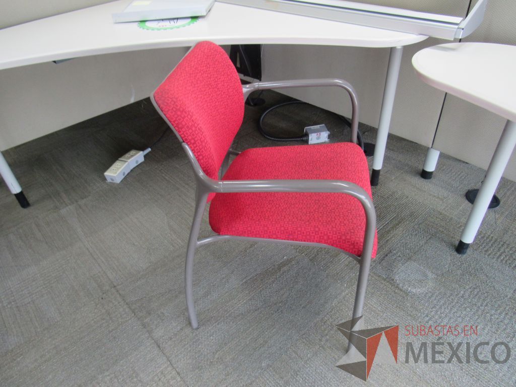 Lote 051 - 2 Sillas de visita Herman Miller color rojo - Imagen 2