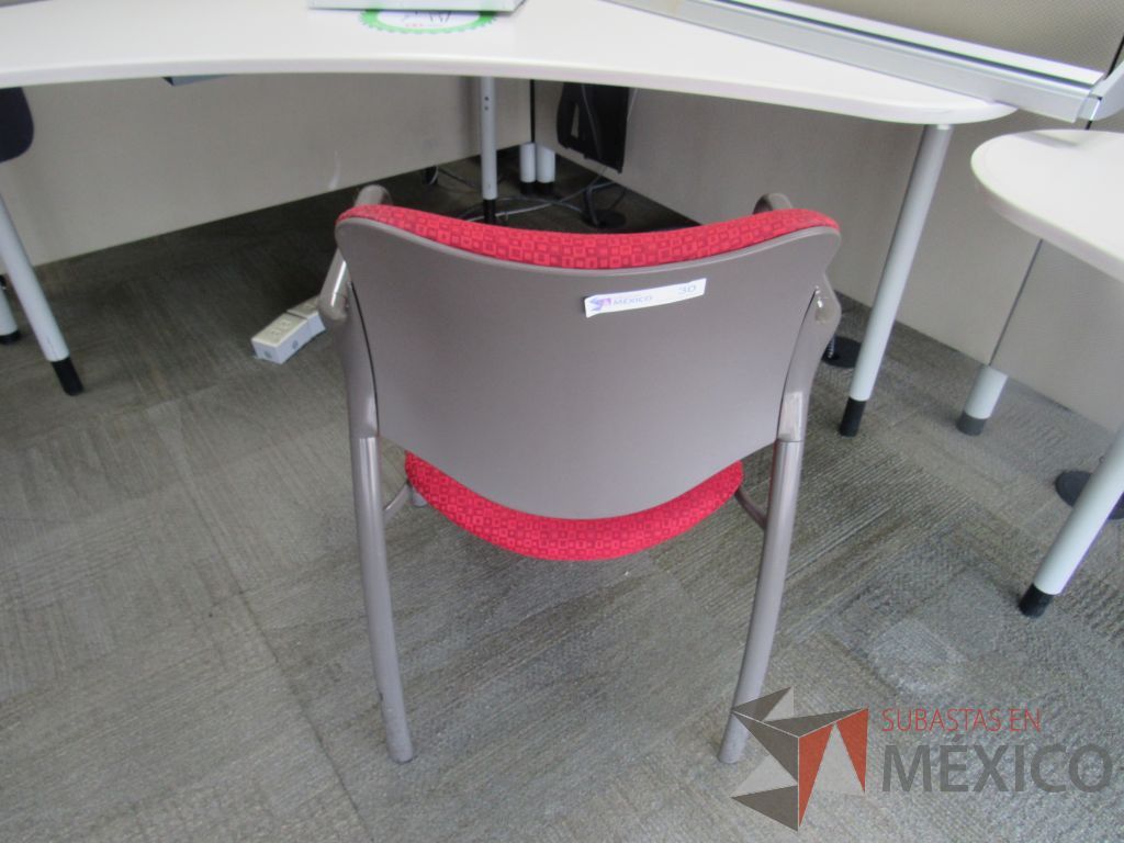 Lote 051 - 2 Sillas de visita Herman Miller color rojo - Imagen 3