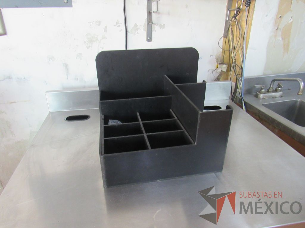 Lote 020 - Despachador para servilletas, Exhibidor de galletas y acomodador de vasos - Imagen 14