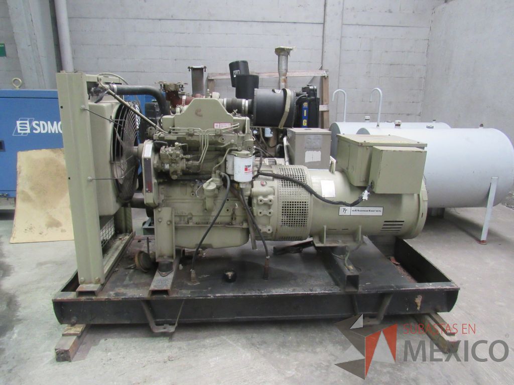 Lote 028 - Planta de emergencia, 80 Kw, Marca: OTTOMOTORES, Modelo: 200MI26 - Imagen 5