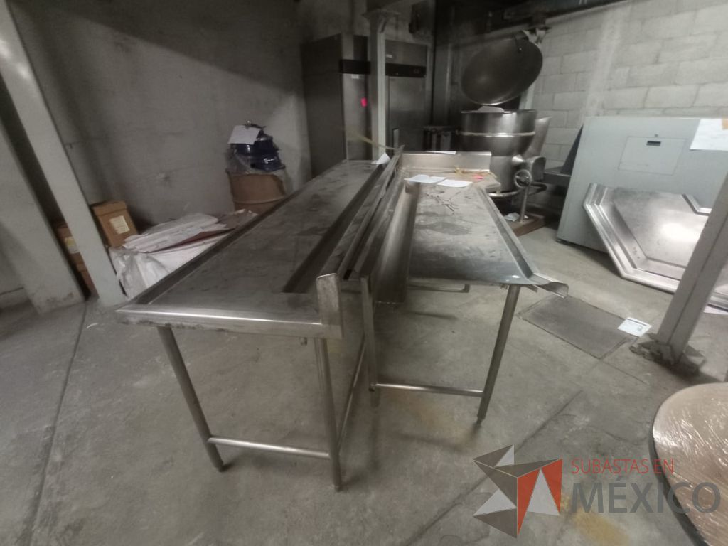 Lote 017 - 1 Mesa de Acero Inoxidable (3pzas), 1 Congelador industrial, 1 Freidora industrial - Imagen 21
