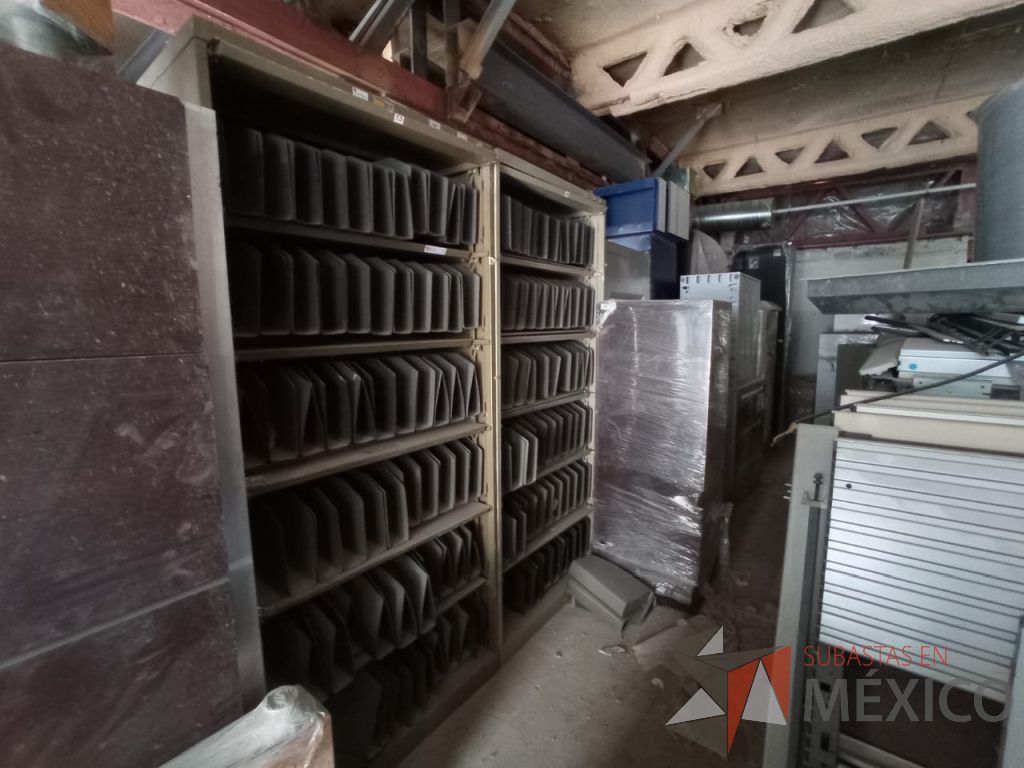 Lote 035 - Archivero metálico horizontal de 6 gavetas color gris - Imagen 2