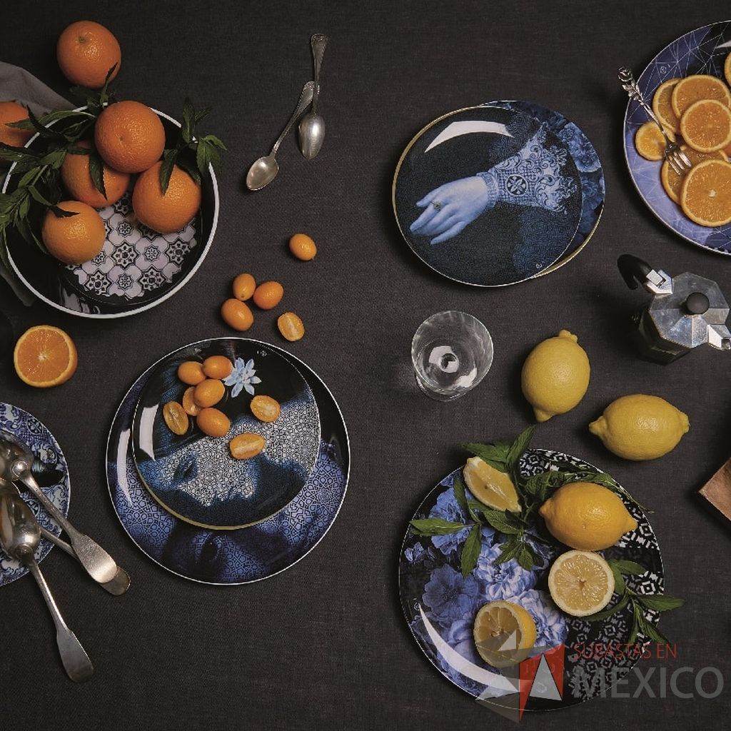 Lote 044 - Set de Mesa Ming Aqua Blanco, Ming Abysses Azul Claro, Luso Blanco / Osorio, Osorio Yuan Blanco y Ming Peony - Imagen 10
