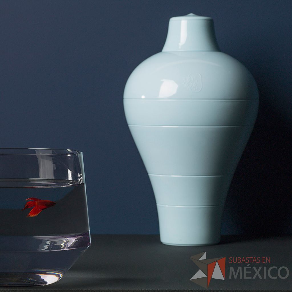Lote 044 - Set de Mesa Ming Aqua Blanco, Ming Abysses Azul Claro, Luso Blanco / Osorio, Osorio Yuan Blanco y Ming Peony - Imagen 7