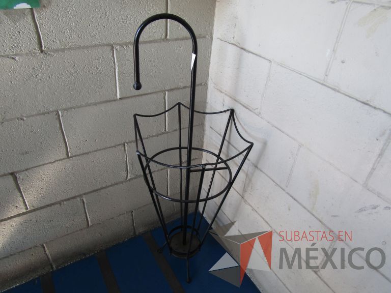 Lote 037 - Porta paraguas metálico color negro - Imagen 3