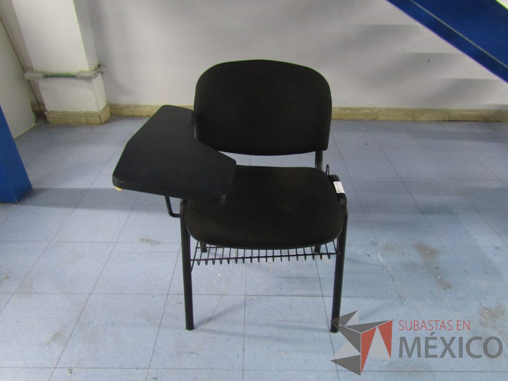 Lote 080 - Silla con paleta, asiento y respaldo en tela color negro - Imagen 10